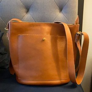 Madewell Transport bucket bag